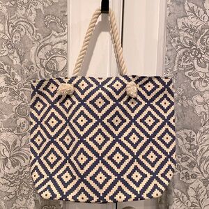 Summer & Rose Tote With Rope Handle